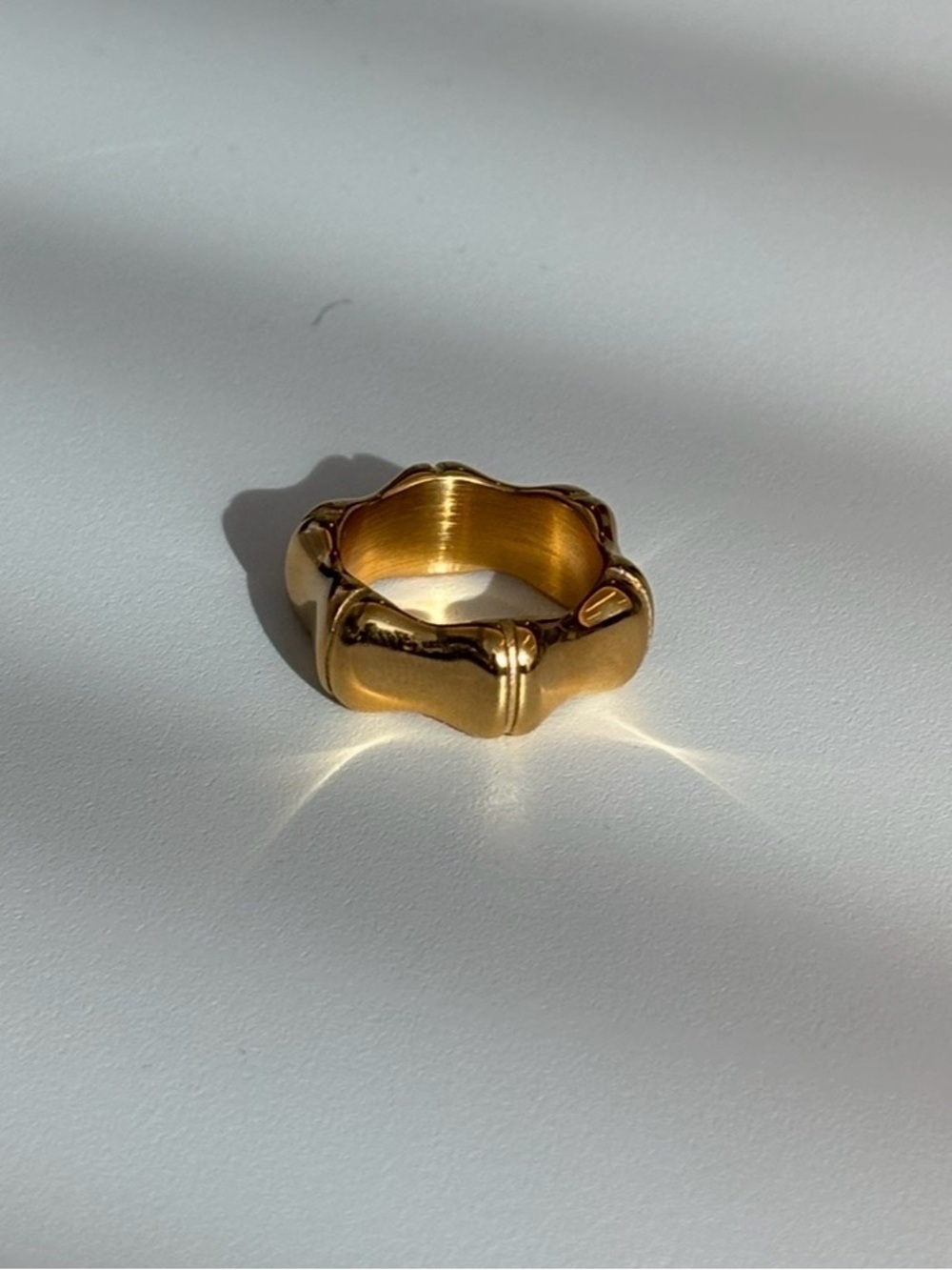 Sculpted Gold-Tone Chainlink bamboo shape Band Ring, size 7